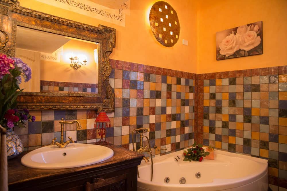 Photo of Bathroom in Sant'Angelo Muxaro