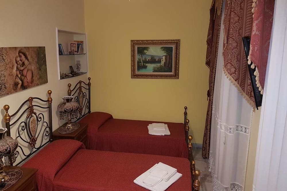 Photo of Bedroom in Valguarnera Caropepe