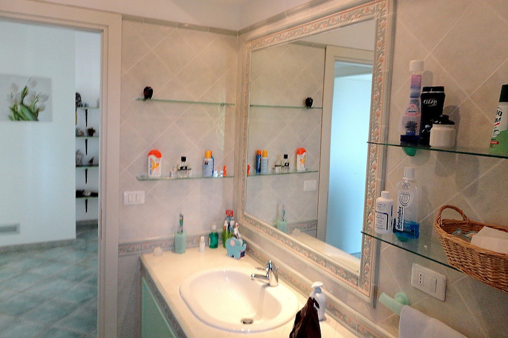 Photo of Bathroom in San Lorenzo