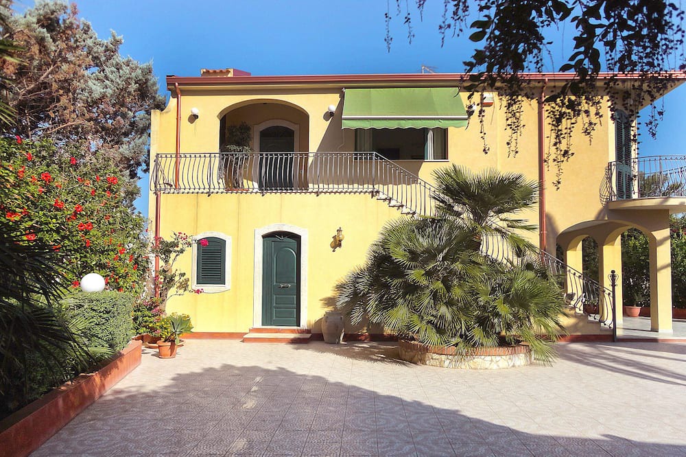 Photo of Outdoor in San Lorenzo