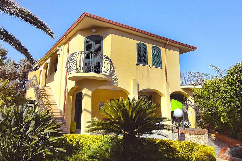 Photo of Outdoor in San Lorenzo