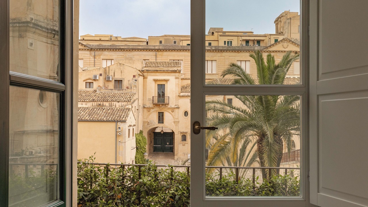 Photo of Bedroom in Noto Historic Centre