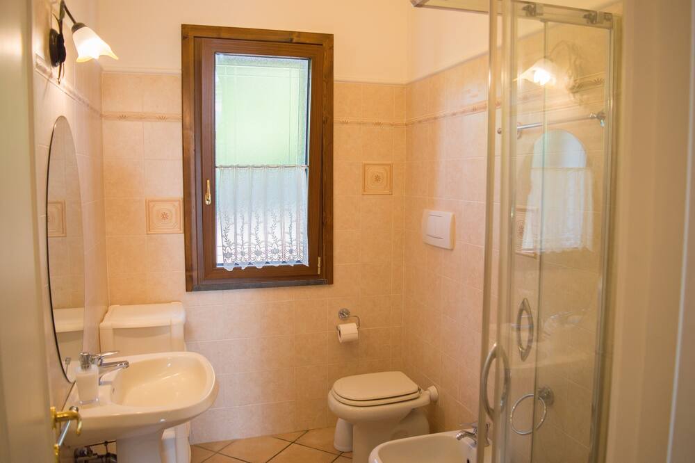 Photo of Bathroom in Termini