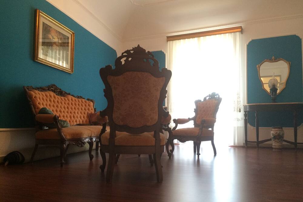 Photo of Livingroom in Pettineo