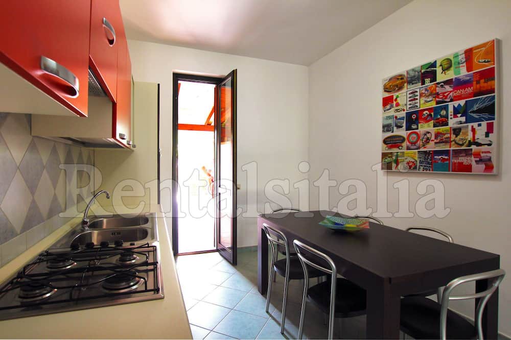 Photo of Kitchen in Contrada Pistavecchia 2