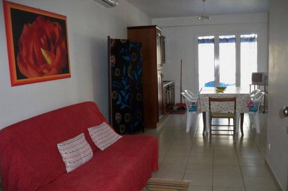 Photo of Livingroom in Caucana-finaiti-casuzze-finaiti Nord