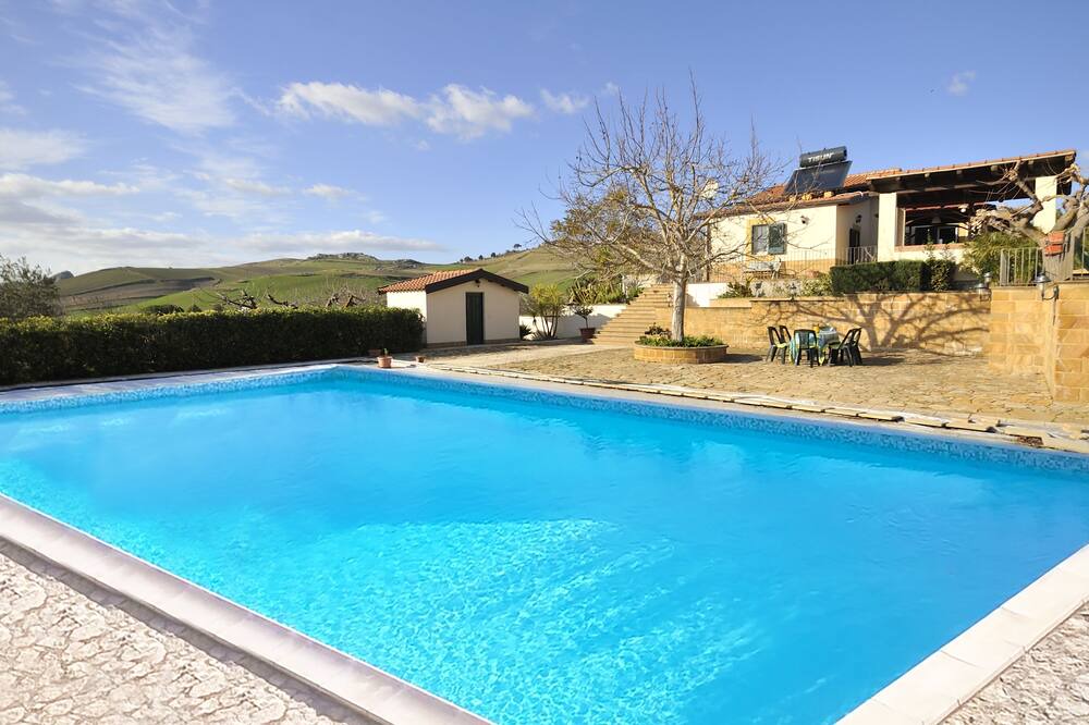 Photo of Outdoor in Pietraperzia