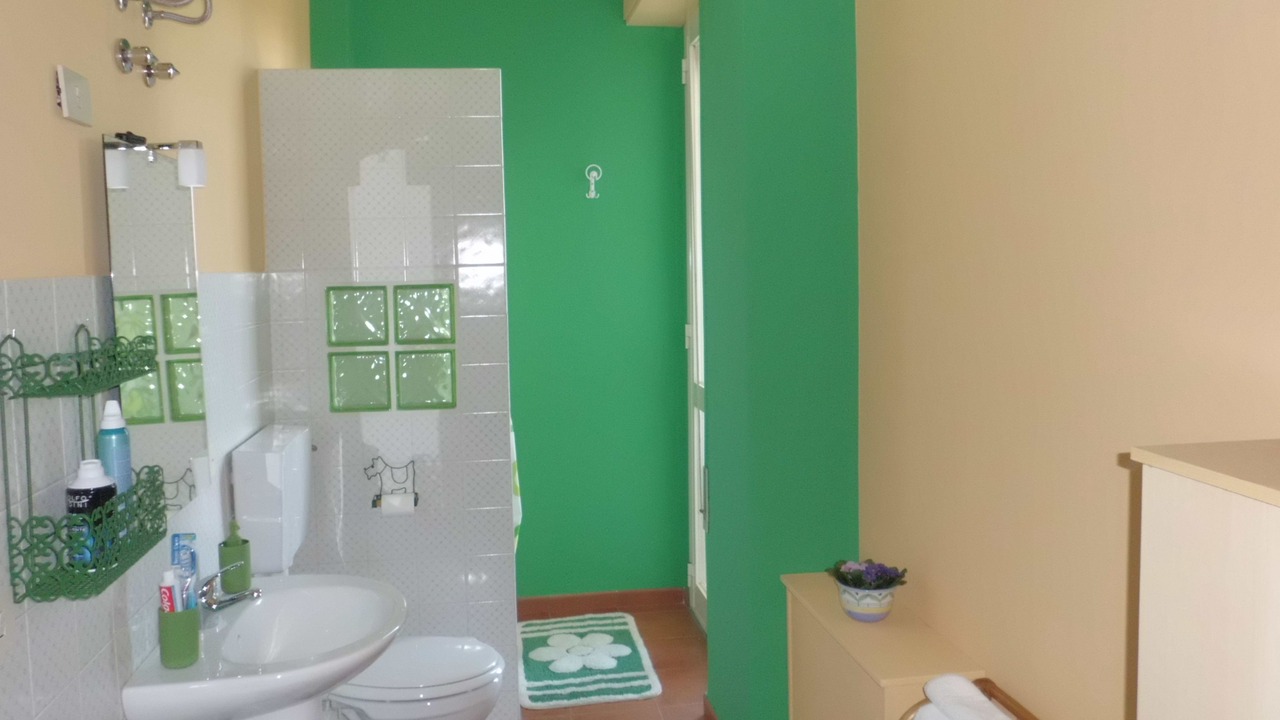 Photo of Bathroom in Zafferana Etnea