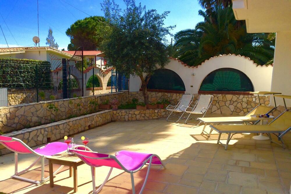 Photo of Patio Balcony in Fontane Bianche