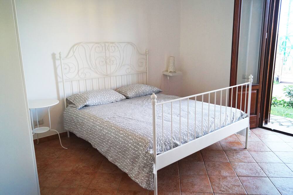 Photo of Bedroom in Campofelice di Roccella