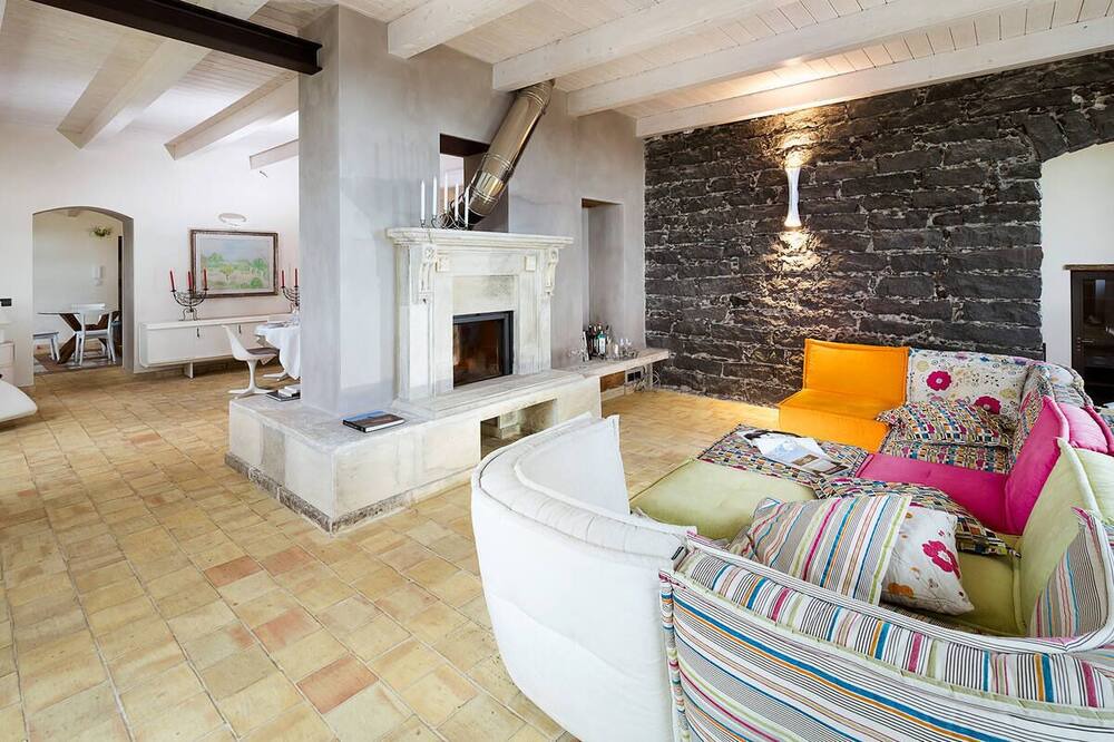 Photo of Livingroom in Zafferana Etnea