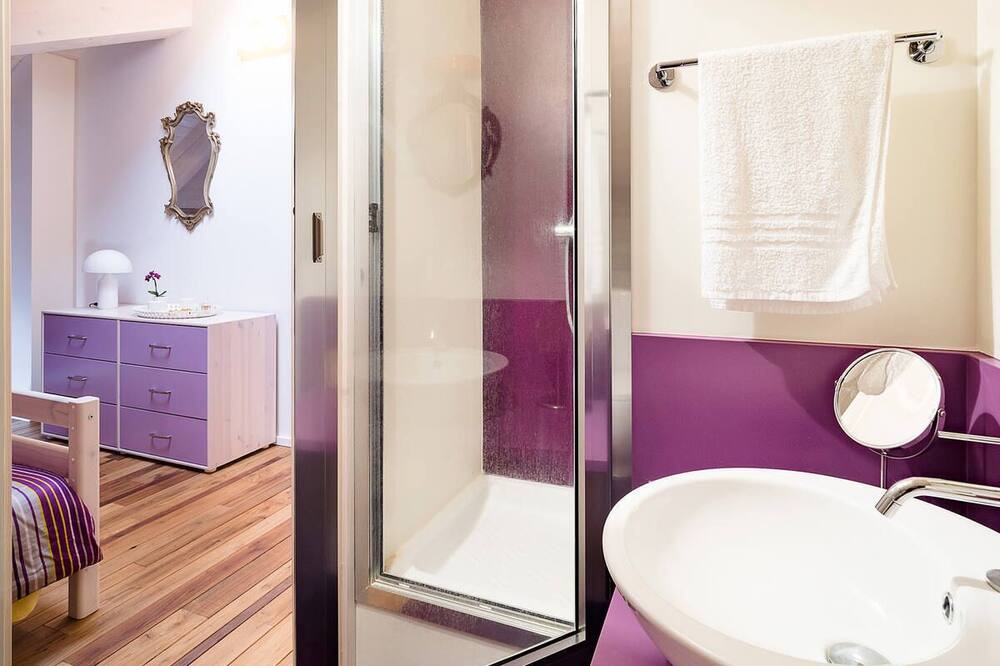 Photo of Bathroom in Zafferana Etnea