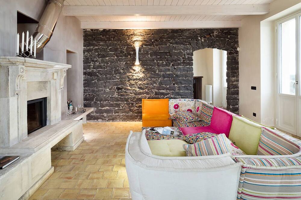 Photo of Livingroom in Zafferana Etnea