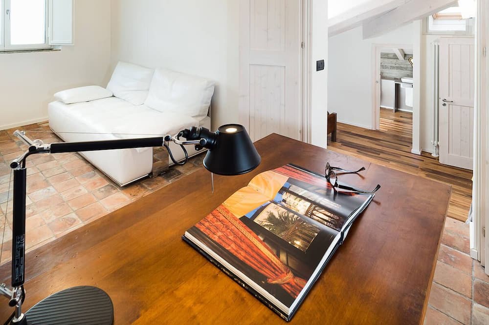 Photo of Livingroom in Zafferana Etnea
