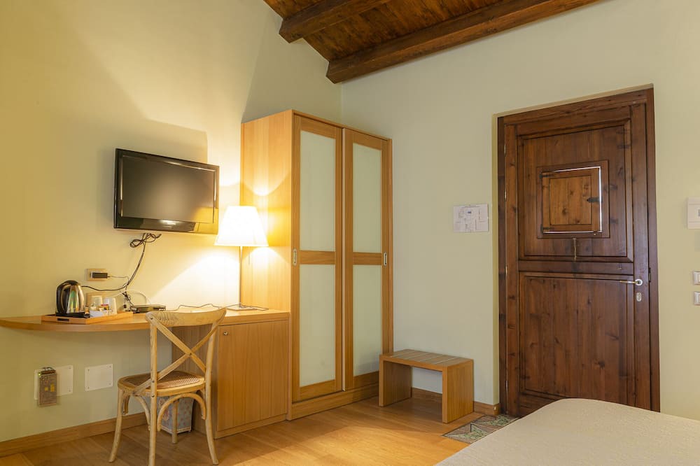 Photo of Bedroom in Collesano