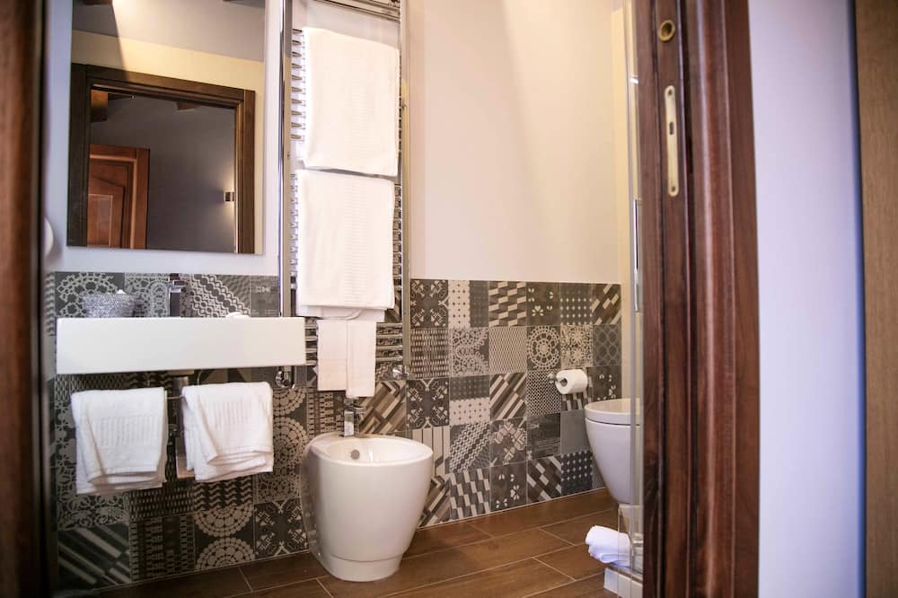 Photo of Bathroom in Collesano