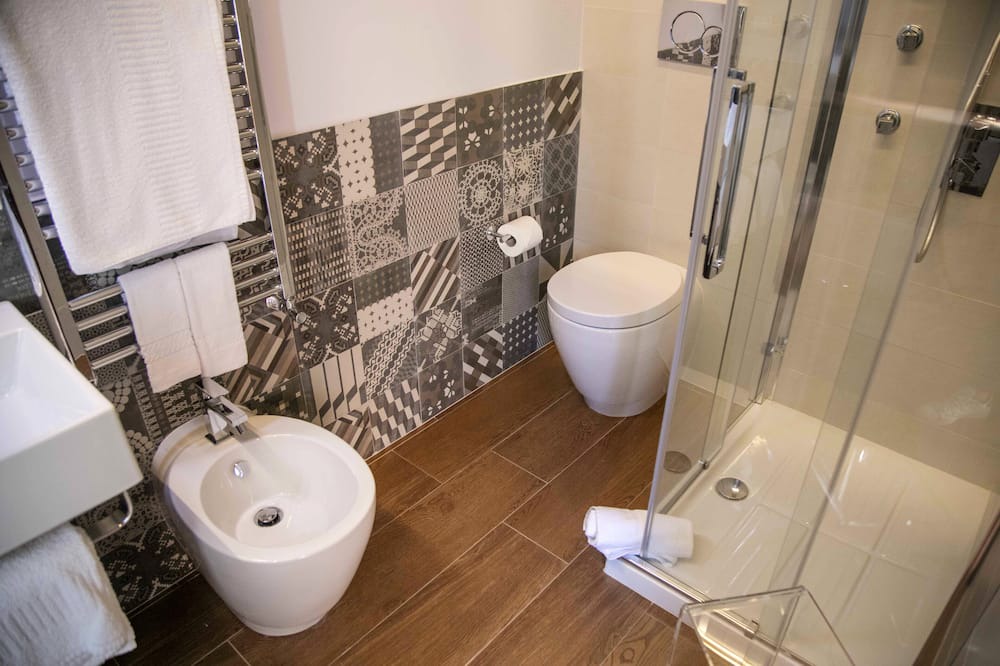 Photo of Bathroom in Collesano