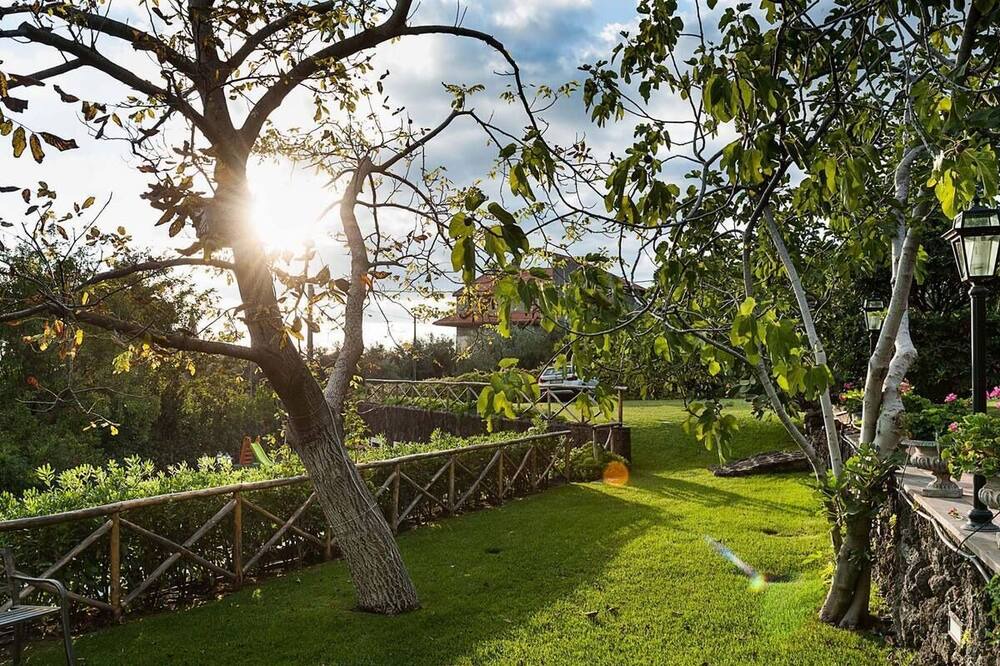 Photo of Outdoor in Ragalna