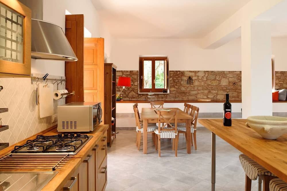 Photo of Kitchen in Patti
