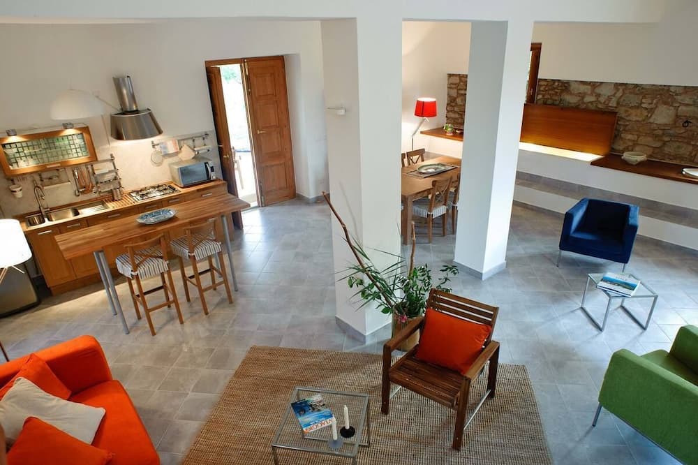 Photo of Livingroom in Patti