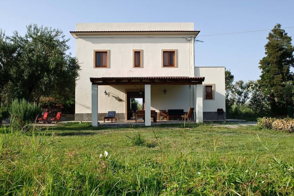 Photo of Outdoor in Patti
