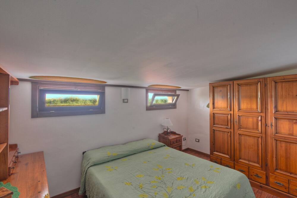 Photo of Bedroom in Solarino