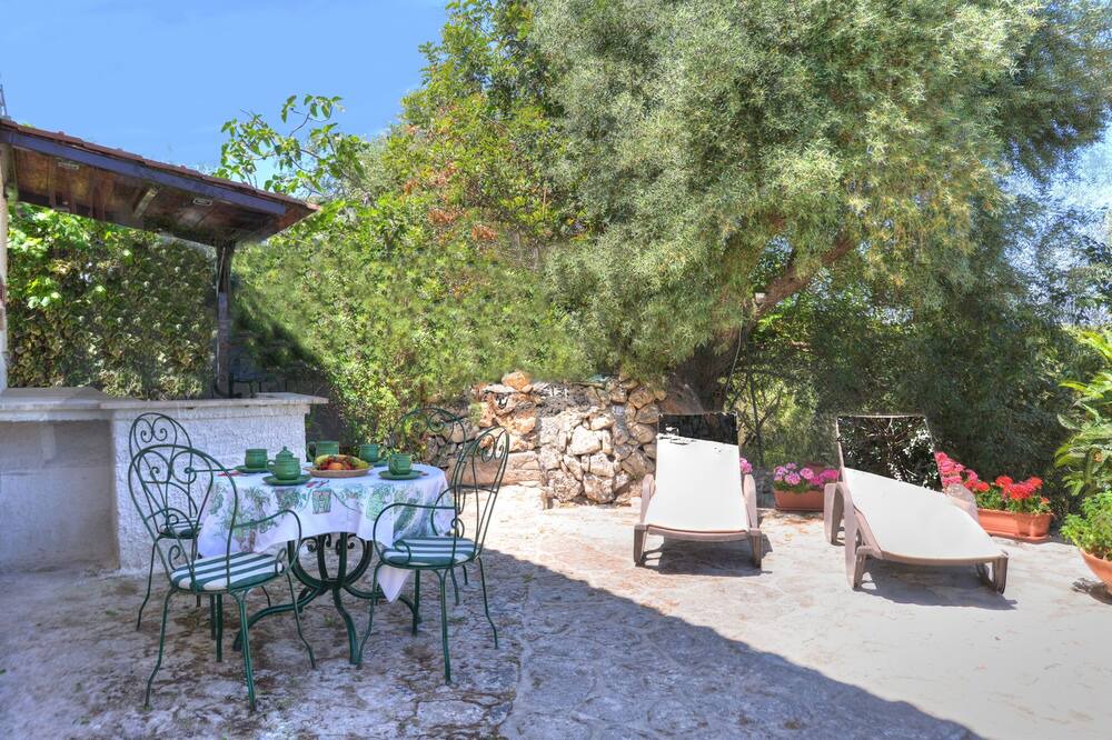 Photo of Outdoor in Solarino