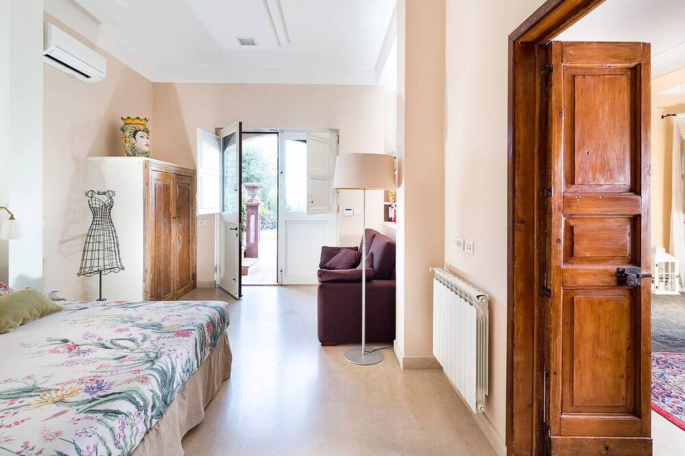 Photo of Bedroom in Milo