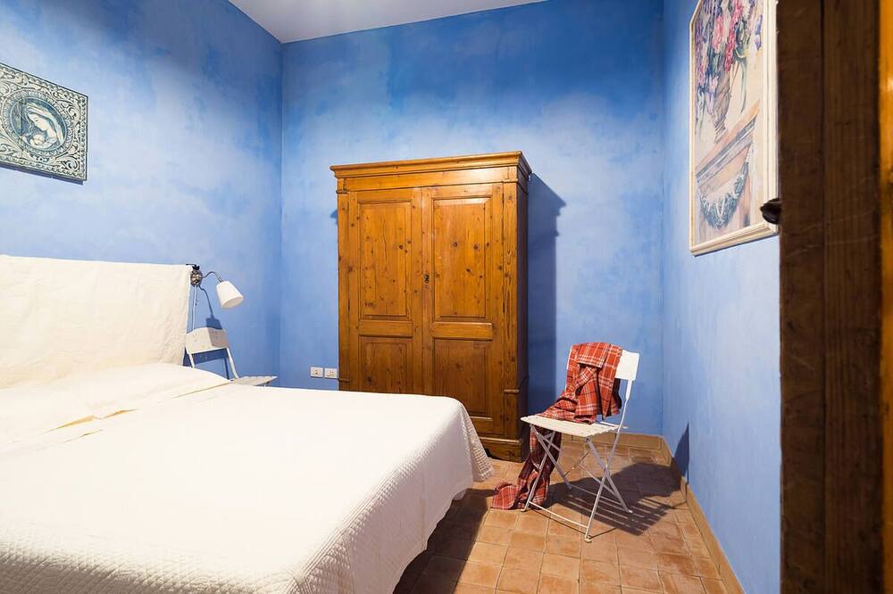 Photo of Bedroom in Milo