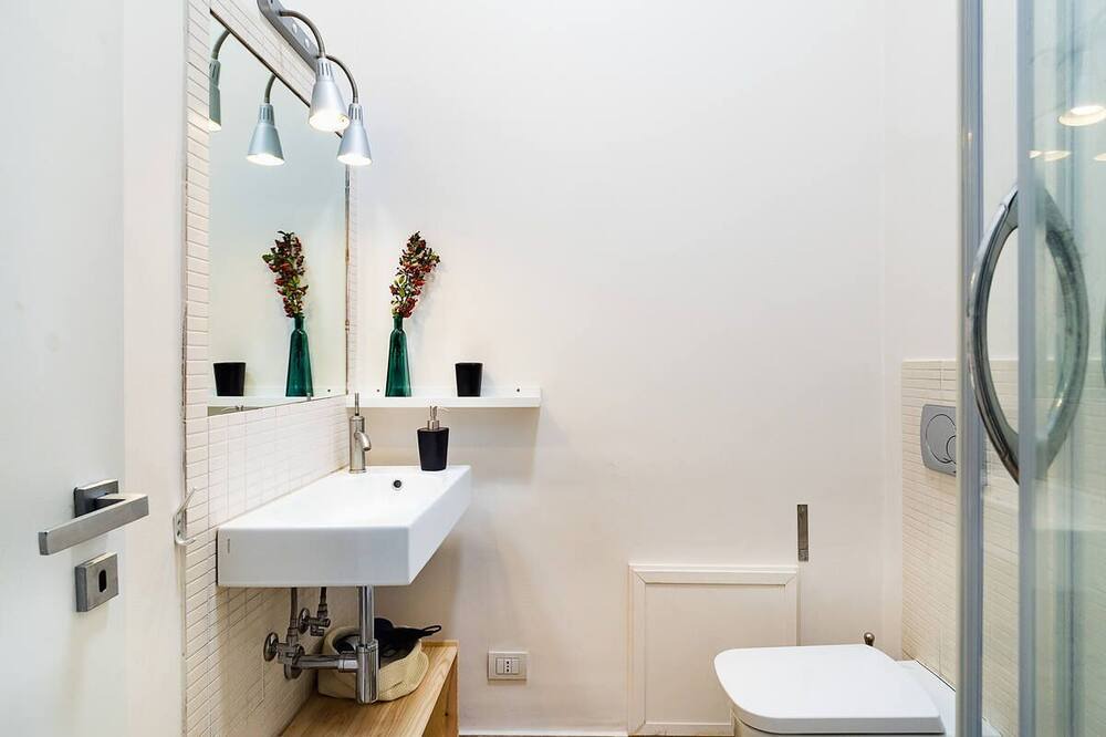 Photo of Bathroom in Milo