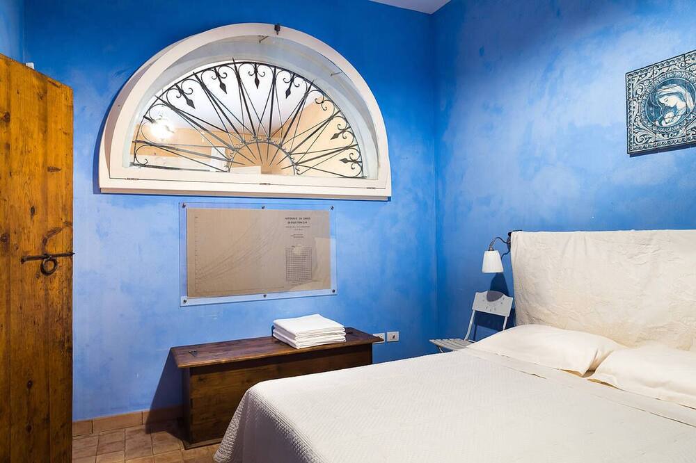 Photo of Bedroom in Milo