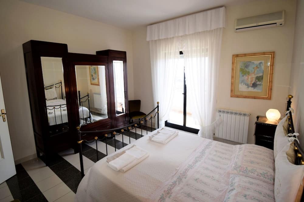 Photo of Bedroom in Riposto
