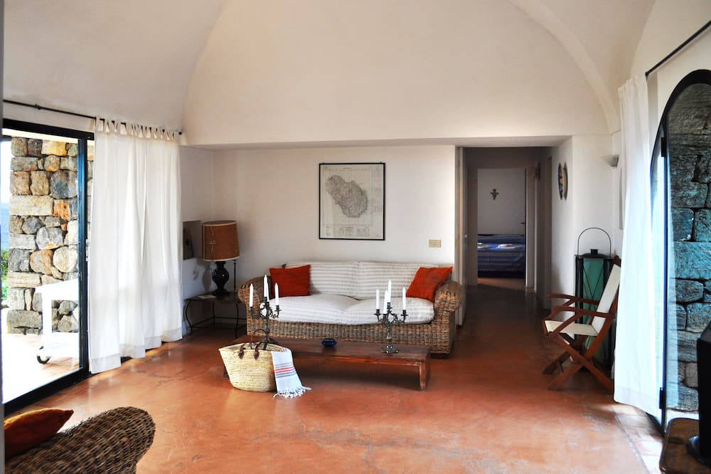 Photo of Livingroom in Pantelleria