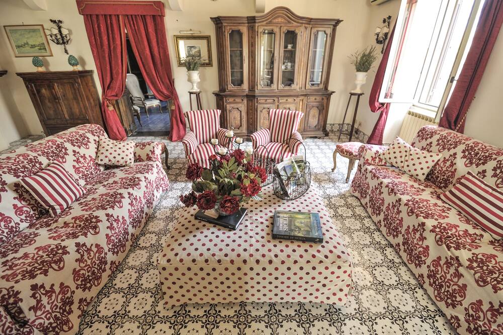 Photo of Livingroom in Caltanissetta
