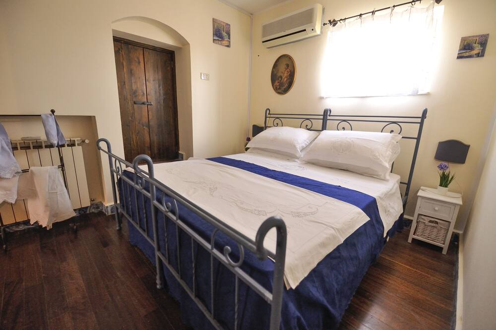Photo of Bedroom in Caltanissetta