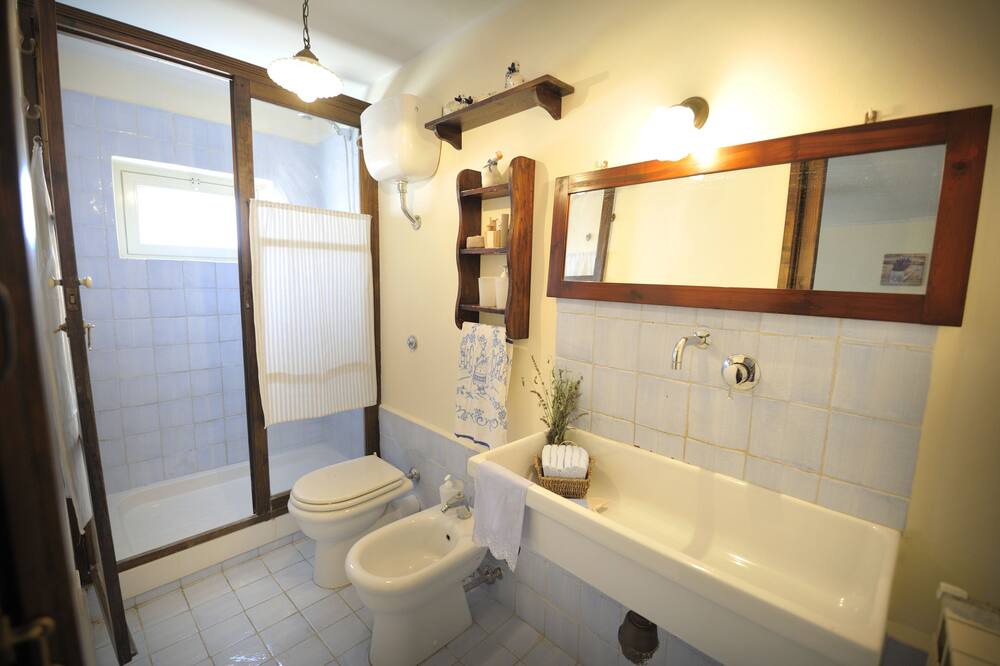 Photo of Bathroom in Caltanissetta