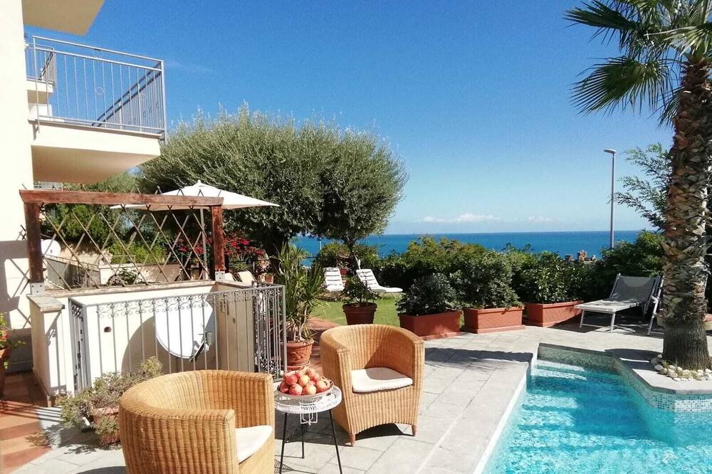 Photo of Outdoor in Cefalu