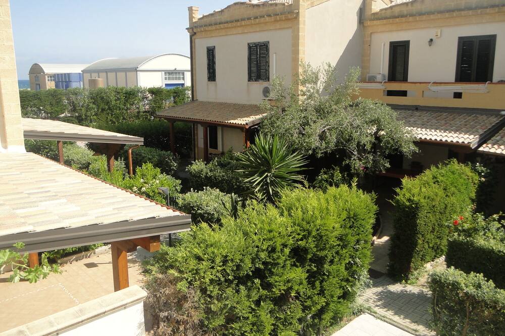 Photo of Outdoor in Contrada Pistavecchia 2