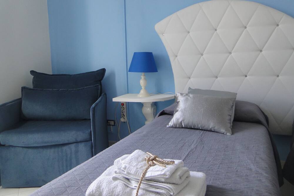 Photo of Bedroom in Contrada Pistavecchia 2