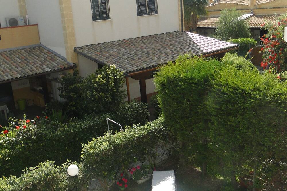 Photo of Others in Contrada Pistavecchia 2