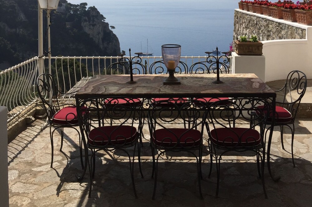 Photo of Patio Balcony in Marina Piccola