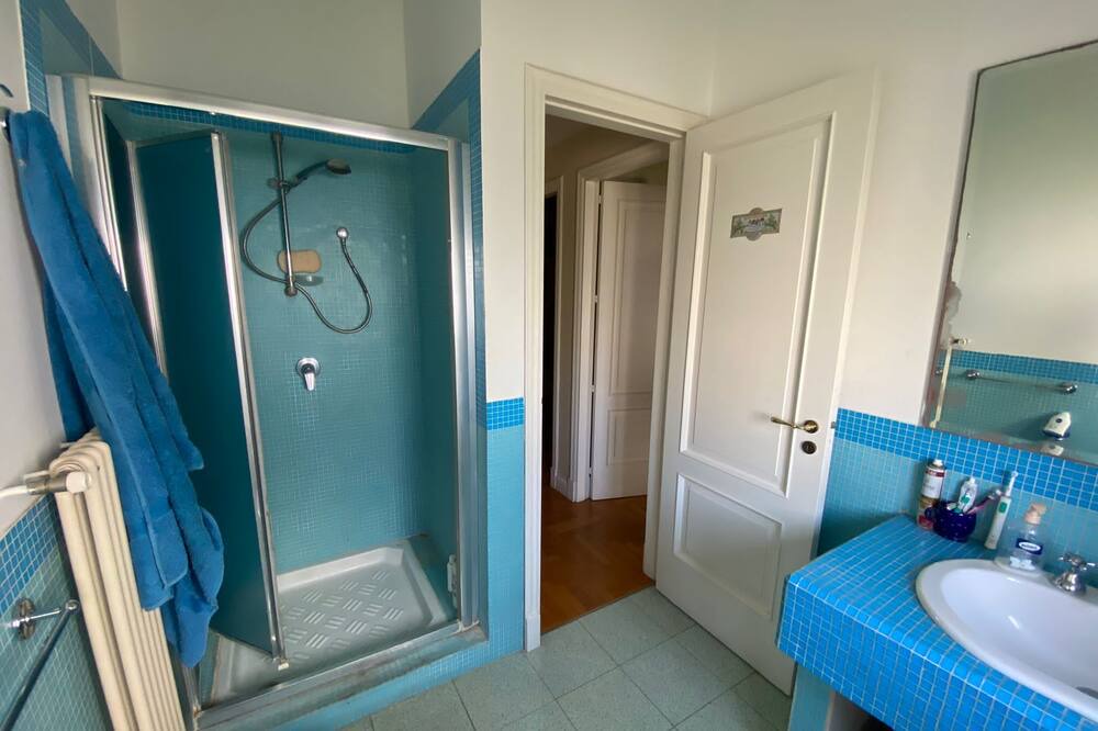 Photo of Bathroom in Cannizzaro