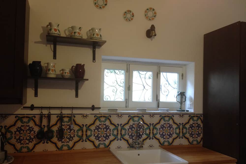 Photo of Bathroom in Vulcano Porto