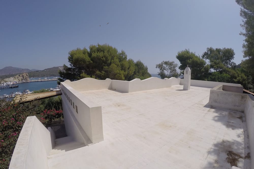 Photo of Outdoor in Vulcano Porto