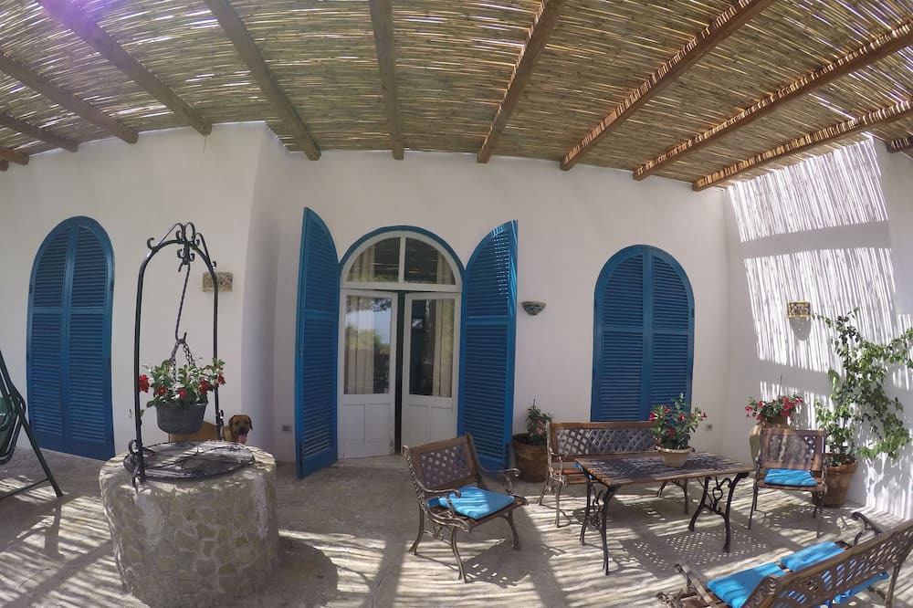 Photo of Patio Balcony in Vulcano Porto