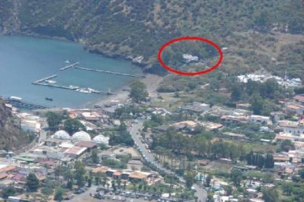 Photo of Outdoor in Vulcano Porto