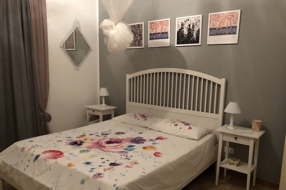 Photo of Bedroom in Vulcano Porto