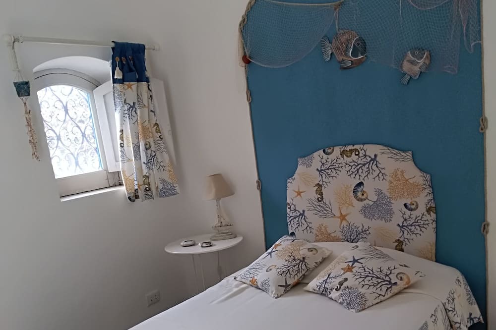 Photo of Bedroom in Vulcano Porto