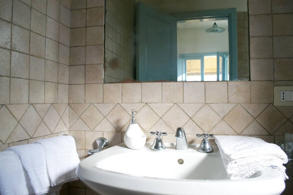 Photo of Bathroom in Pianoconte