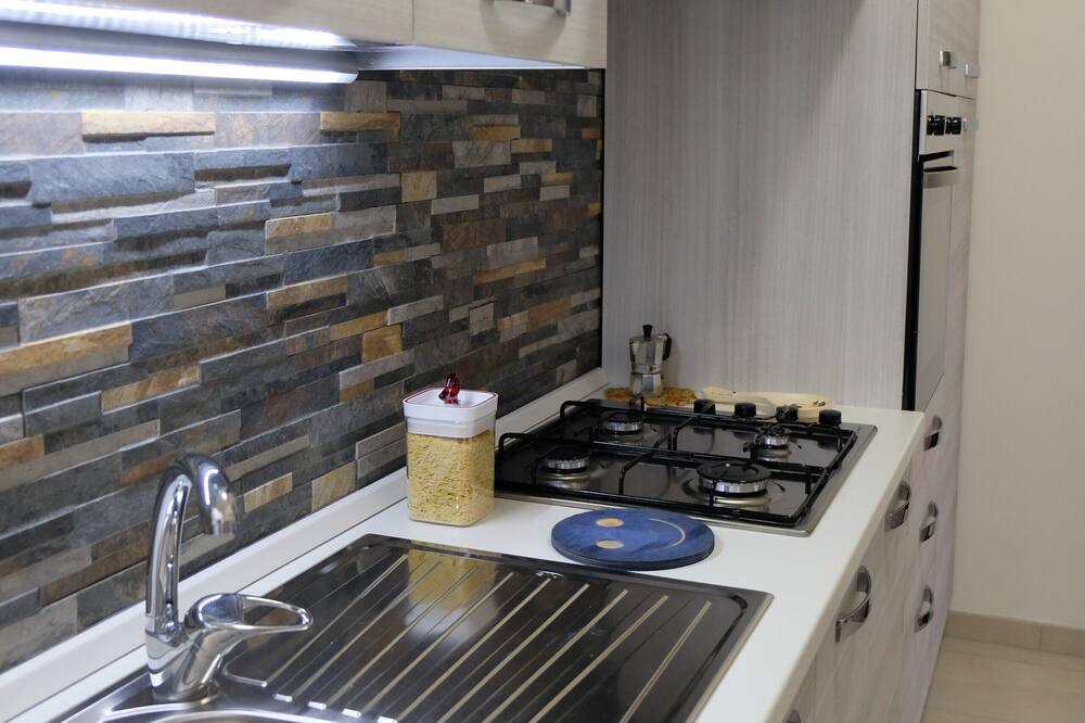 Photo of Kitchen in San Giorgio-Librino-San Giuseppe la Rena-Zia Lisa-Villaggio Sant'Agata